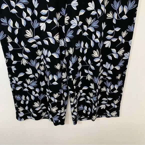 J Jill Wearable Full Leg Cropped Pants Lage Petite Pull On Black Blue Floral - Picture 3 of 10